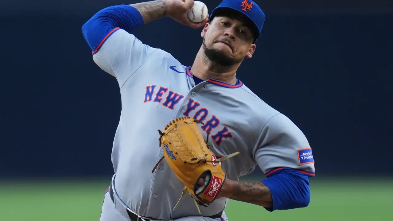 Los Mets de Nueva York dan de baja a Frankie Montás por contrato