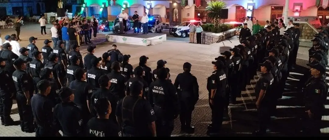 Muchos policías de Valles no ganan arriba de los 15 mil pesos al mes