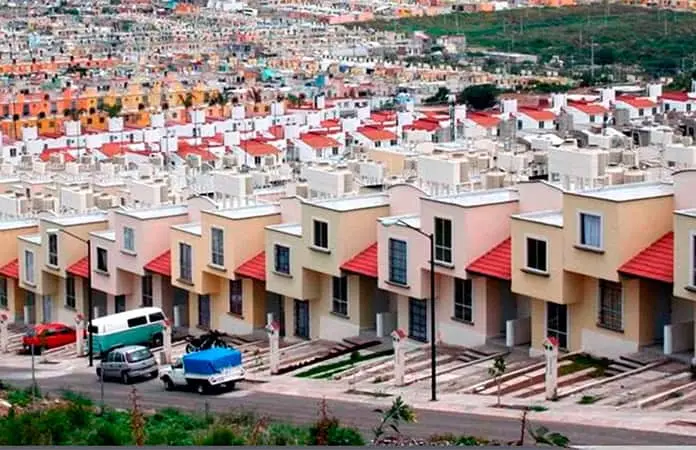 Presentan propuestas para viviendas