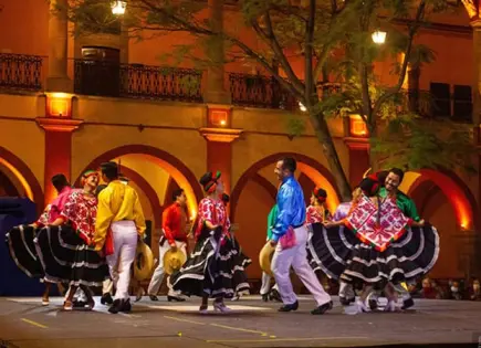 ¡Viva la música, el baile y la revolución!