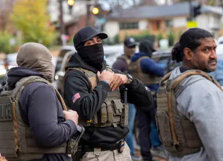 Agentes Federales Arrestan a Más de 250 Personas en Carolina del Norte