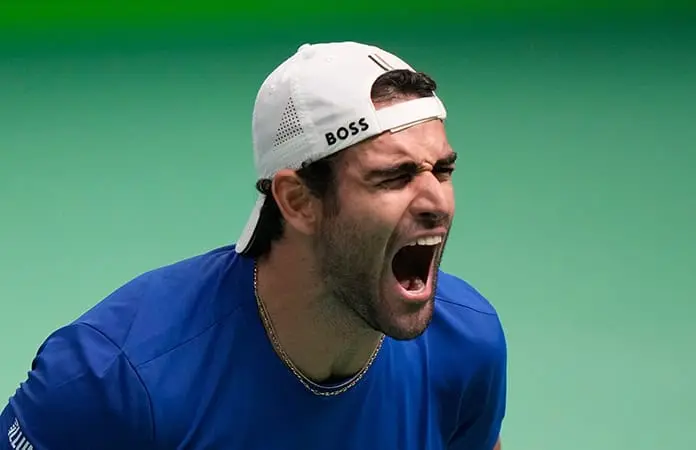 Italia va a semis de la Copa Davis