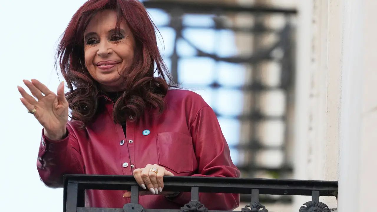 Justicia argentina limita visitas a Cristina Fernández por condena domiciliaria