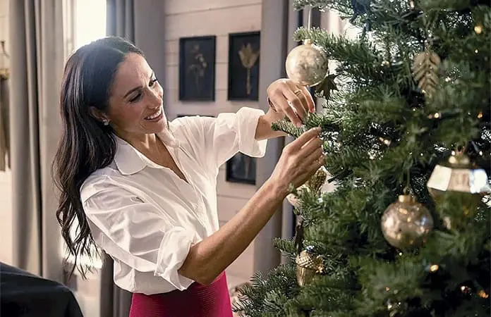 MEGHAN MARKLE CON ESPÍRITU NAVIDEÑO