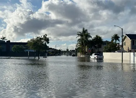 Alerta en California por lluvias torrenciales