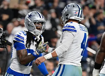 CeeDee Lamb y George Pickens relegados a la banca por visita al casino