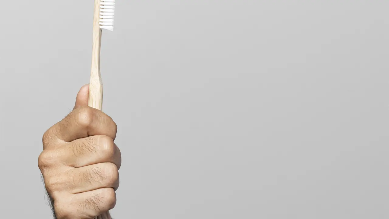 Cepillo de dientes: ¿suave o duro? La clave para una salud bucal óptima
