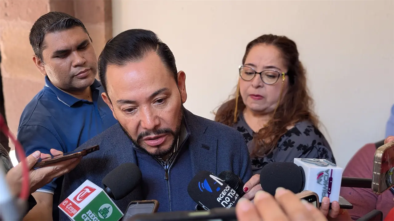 Congreso citará al rector Zermeño; piden que discusión de presupuesto sea formal