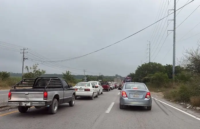 Desfile revolucionario desquició la ciudad