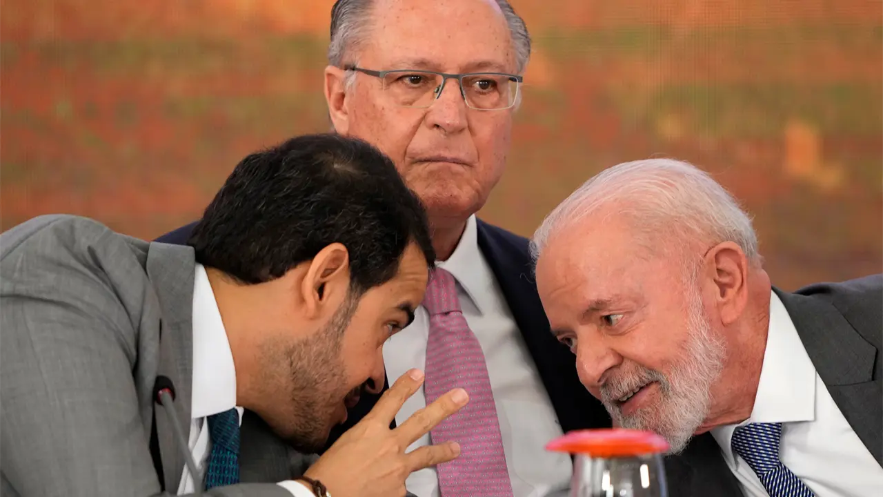 Luiz Inácio Lula da Silva designa a Jorge Messias como juez del STF en Brasil