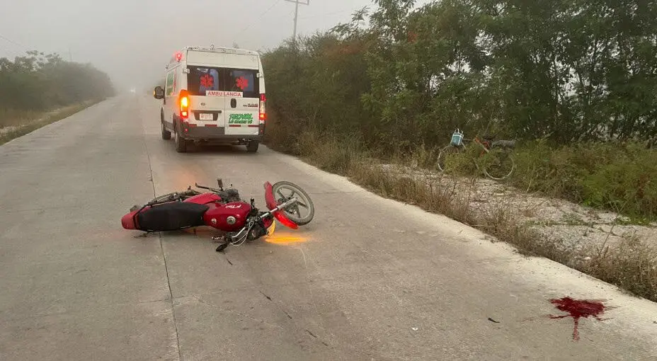 Motociclista derrapa en la Tamuín–Las Palmas y queda inconsciente