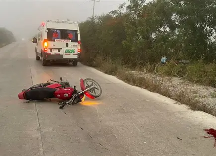 Motociclista derrapa en la Tamuín–Las Palmas y queda inconsciente