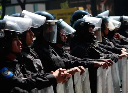 PAN propone sanciones a autoridades por violencia en marchas PAN propone sanciones a autoridades por violencia en marchas