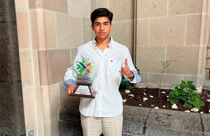 Santiago Castillo recibe Mérito Deportivo 2025