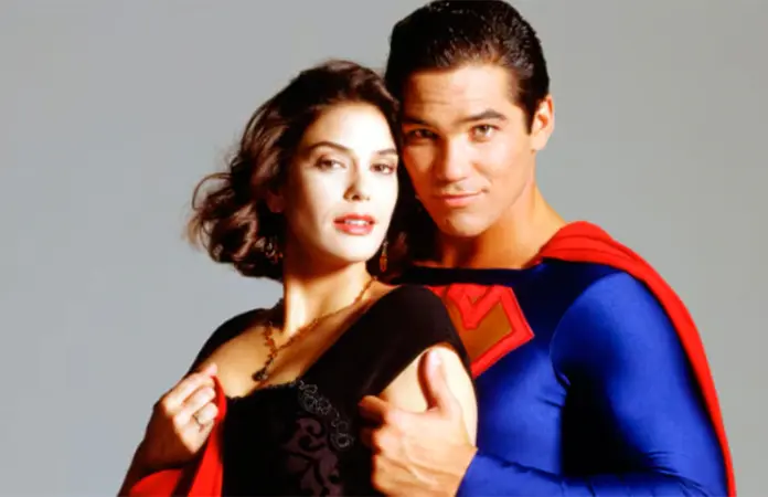 Teri Hatcher denuncia políticas de ICE en apoyo a latinos