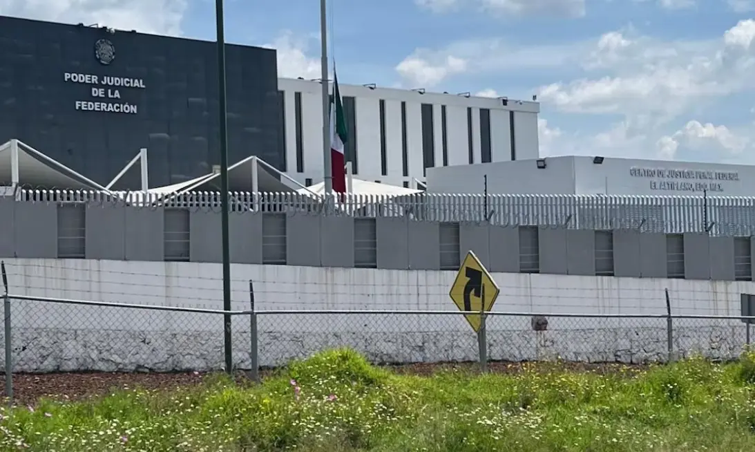 Trasladan a "El Licenciado" a penal federal por el asesinato de Manzo