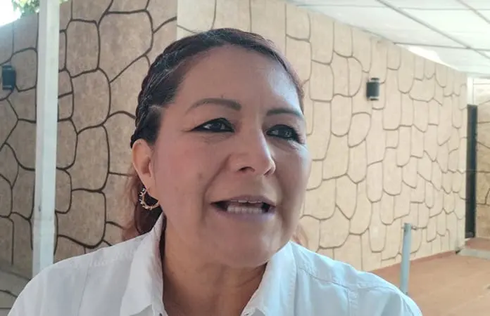 Con poesía de Sor Juana, exponen sobre no violencia contra la mujer