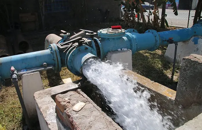 Existe "huachicoleo"  de agua en la capital