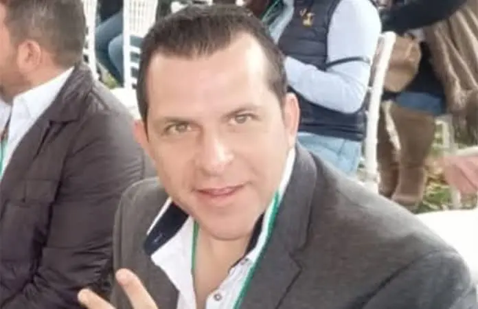 Guido Azuara, fuera de nómina municipal