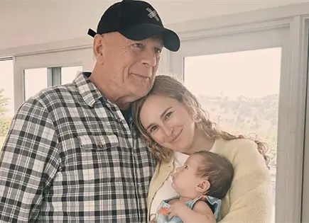 Rumer Willis comparte cómo evoluciona la salud de su padre Bruce Willis Rumer Willis comparte cómo evoluciona la salud de su padre Bruce Willis
