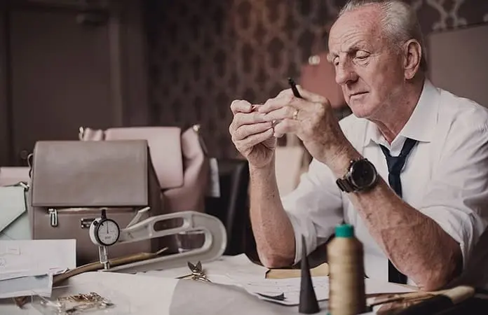 DISEÑADOR PAUL COSTELLOE FALLECE