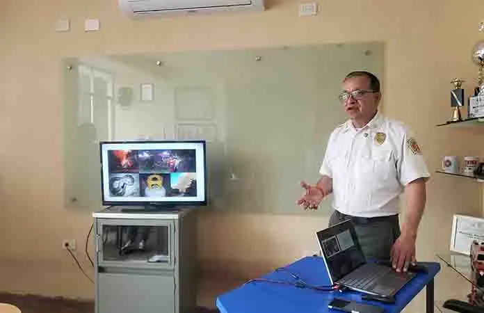 Lanza bomberos un SOS a la población