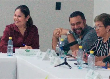 Morenista cambia su lugar en sesión de Cabildo 