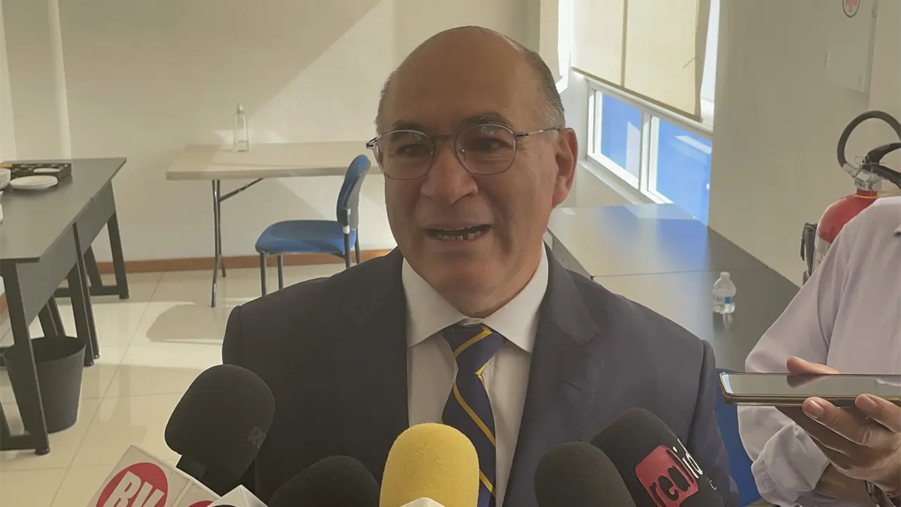 Aclara Galindo incentivo de descuento en permisos de conducción para menores