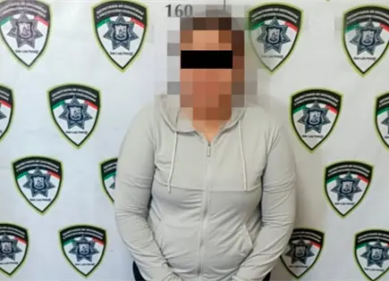 Fardera es sorprendida robando en Walmart