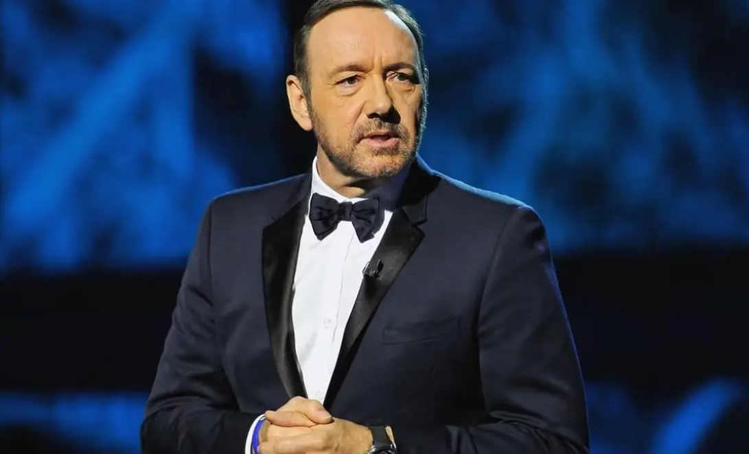 Kevin Spacey aclara: "No estoy sin hogar", los titulares exageraron