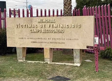 Memorial honra lucha vs. feminicidios