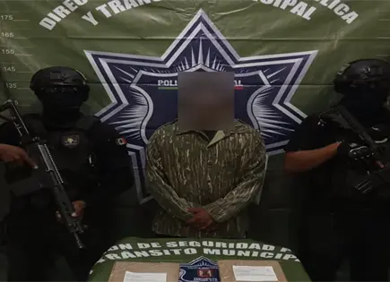 Detienen a hombre con billete falso y presunta droga en Tampamolón