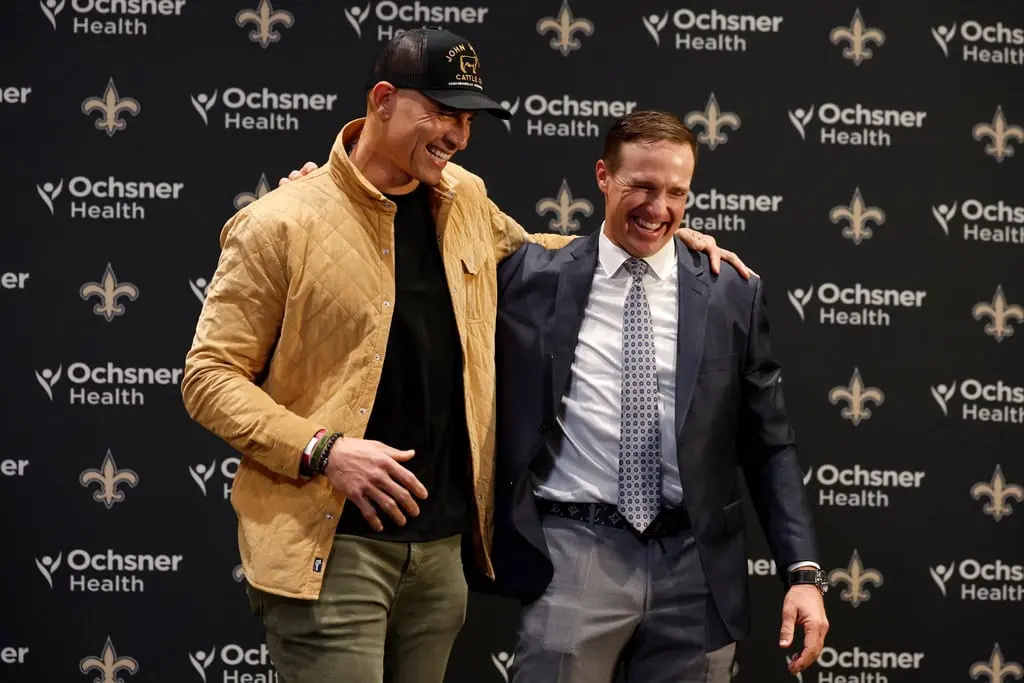 Drew Brees, Larry Fitzgerald y más avanzan como semifinalistas al Salón de la Fama 2026