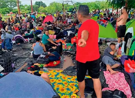 Estudio revela exclusión de migrantes en bancos mexicanos