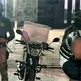 Individuo se paseaba en una moto robada