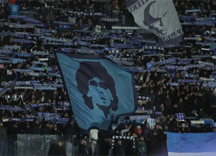 Nápoli rinde emotivo homenaje a Diego Maradona en quinto aniversario de su muerte