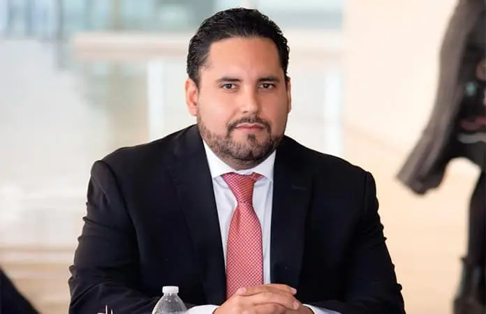 Pide legislador atender demandas de los campesinos