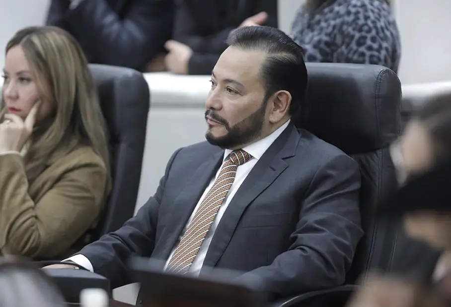 Rechaza Serrano ir a la universidad