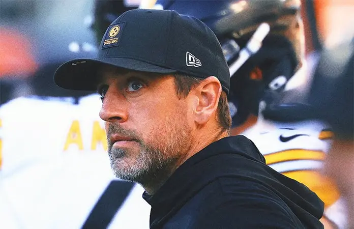 Dueño de Steelers duda que Aaron Rodgers se quede