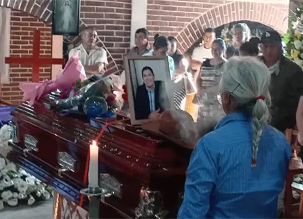 Conmoción por asesinato de Carlos Mezhua en Veracruz