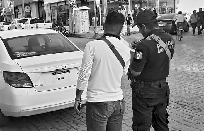 Contratan nuevos policías, pero persiste rezago