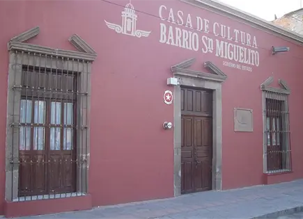 “La Revolución y Pancho Villa”