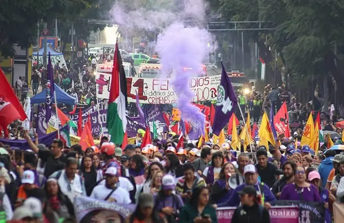 Miles de mujeres toman las calles