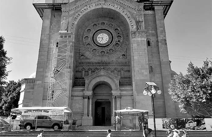 Rehabilitan fachada de la Catedral