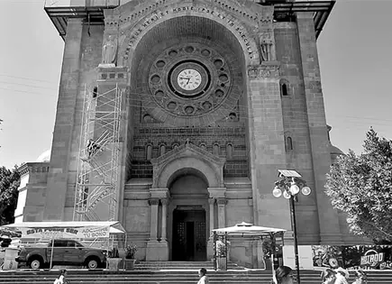 Rehabilitan fachada de la Catedral