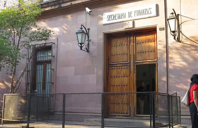 Prevé Sefin aumentos para 12 dependencias y organismos