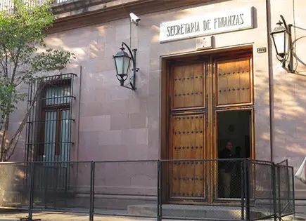 Prevé Sefin aumentos para 12 dependencias y organismos