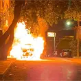 Camioneta de oficial de la GCE es quemada