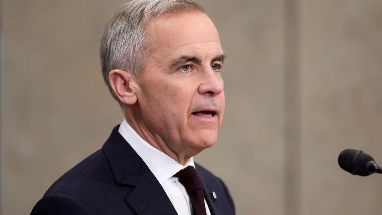 Canadá anuncia apoyos a industrias del acero y la madera