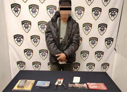 Detienen a joven por presunto robo en Bodega Aurrerá del Centro Detienen a joven por presunto robo en Bodega Aurrerá del Centro